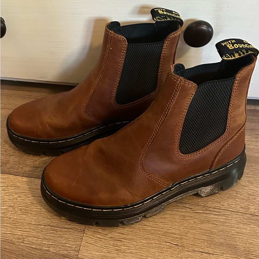 Dr. Marten’s EMBURY PULL UP LEATHER CHELSEA BOOTS- Air Wair - Picture 8 of 10